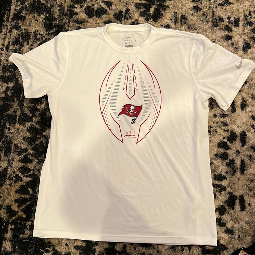 Nike Raiders athletic shirt